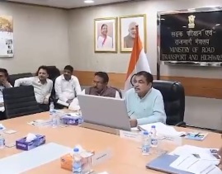 गडकरी ने की पश्चिम बंगाल की एनएच परियोजनाओं की समीक्षा, मानसून को लेकर दिए निर्देश