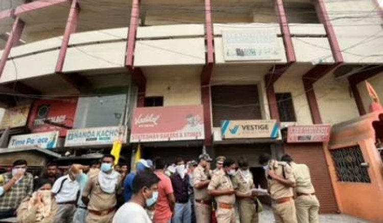 प्रयागराज में एक ही परिवार के चार लोगों की हत्या