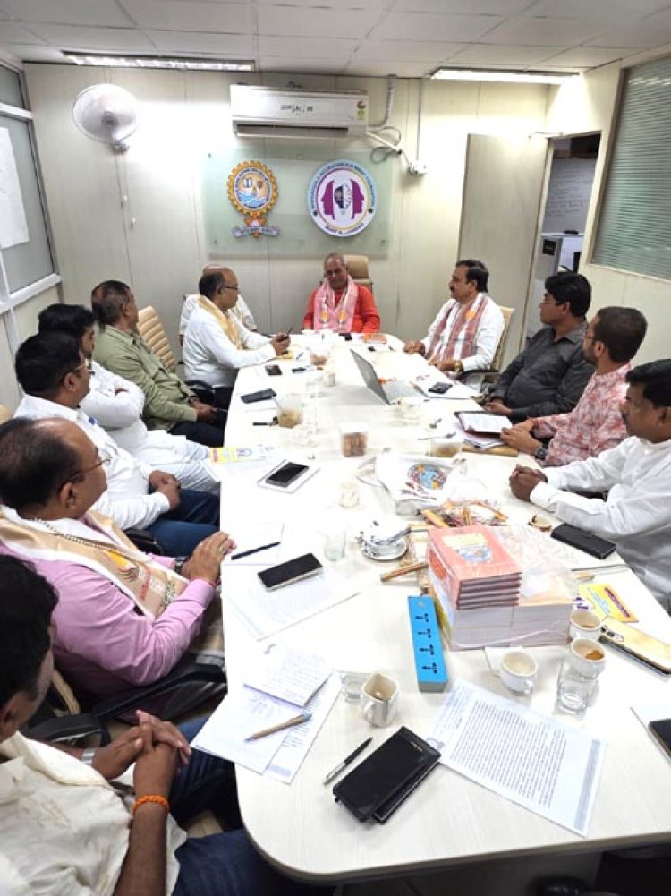 मानव कल्याण की वैश्विक मार्गदर्शिका है गीता: प्रो. आर एन त्रिपाठी