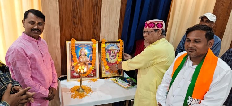 माेदी सरकार के 12 सालाें के विकास कार्याें को घर-घर पहुंचाए कार्यकर्ता : सोहनलाल श्रीमाली