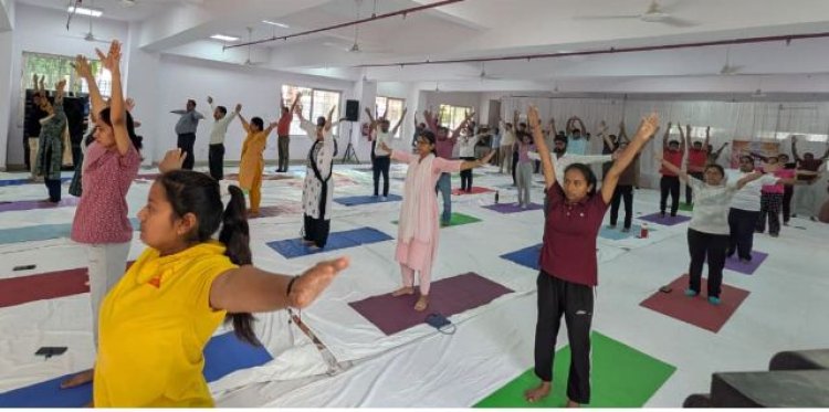 परिषदीय विद्यालयों में 1.42 करोड़ बच्चों ने किया सामूहिक योगाभ्यास