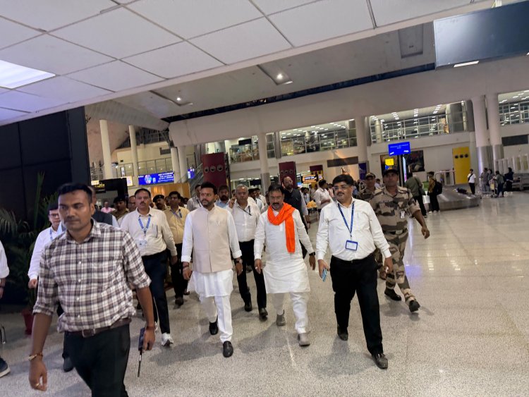 धर्म नगरी वाराणसी एयरपोर्ट से भारत की पहली 'ईजी कनेक्ट' अंतरराष्ट्रीय उड़ान शुरू