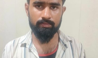 एसटीएफ ने 50 हजार के इनामी काे बनारस रेलवे स्टेशन से गिरफ्तार किया