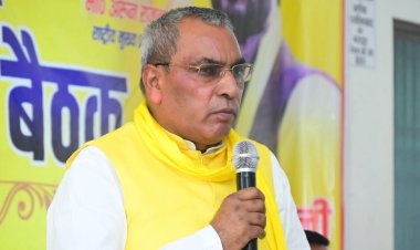 अखिलेश यादव पर ओमप्रकाश राजभर का हमला, कार्यकर्ताओं से वसूली का लगाया आरोप
