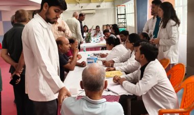 स्वस्थ समाज के निर्माण में जागरूकता और नियमित स्वास्थ्य जांच जरूरी : प्रो. विनय कुमार पाठक
