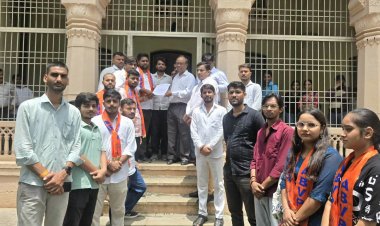 सीटों की कटौती और बढ़ी फीस से योग्य विद्यार्थी उच्च शिक्षा से हो रहे वंचित, तत्काल बहाल हों सीटें : अभाविप हिमांशु पाण्डेय