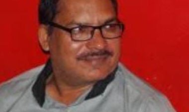 प्रयागराज: मुख्य पशु चिकित्साधिकारी डॉ. शिवनाथ यादव को मिला अपर निदेशक ग्रेड-2 का अतिरिक्त प्रभार