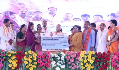 इटावा में सीएम योगी का बड़ा हमला: मुलायम सिंह का सपना भाजपा ने किया पूरा, 604 करोड़ की परियोजनाओं का लोकार्पण