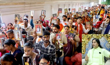 शिक्षा से सांसारिक जीवन की उन्नति लेकिन दीक्षा से सुधरता है परलोक: देवकीनंदन महाराज