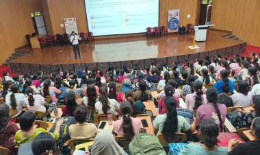 छात्राओं को एआई आधारित करियर के लिए तैयार करना समय की आवश्यकता : प्रो. विनय कुमार पाठक