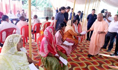 हर व्यक्ति की समस्या का समाधान सरकार की प्राथमिकता : मुख्यमंत्री योगी
