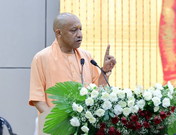 'माता भूमि: पुत्रोऽहं पृथिव्या:' के भाव को आत्मसात कर पौधरोपण का नया रिकॉर्ड बनाएगा उत्तर प्रदेश : मुख्यमंत्री योगी