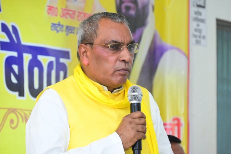 अखिलेश यादव पर ओमप्रकाश राजभर का हमला, कार्यकर्ताओं से वसूली का लगाया आरोप