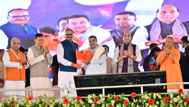 'हवा में उड़ने वाली बस लाने वाला हूँ': लखनऊ-कानपुर एक्सप्रेसवे उद्घाटन पर बोले नितिन गड़करी