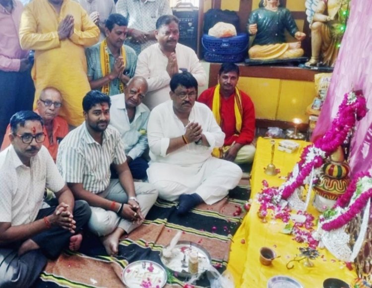 विधि-विधान पूर्वक हुआ भगवान जगन्नाथ के मुकुट एवं नील चक्र का पूजन
