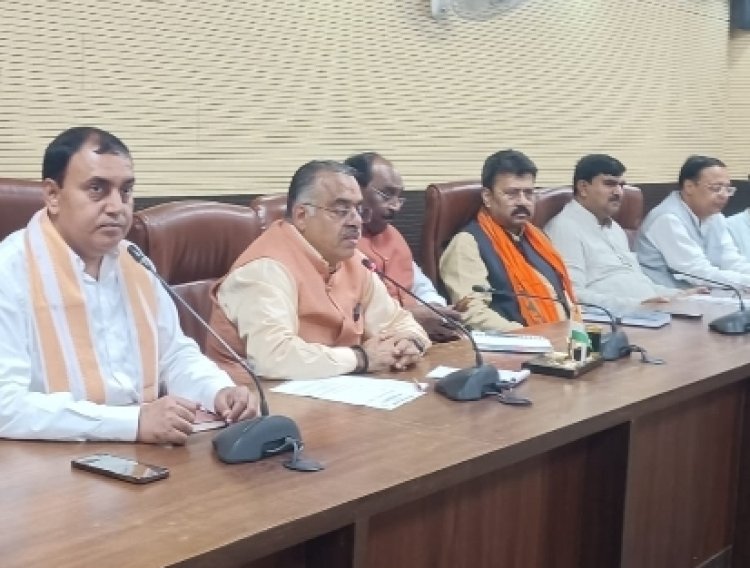 गुरु रविदास जी महाराज की जयंती पर जन्मभूमि की मिट्टी 131 कलशों में भरकर गांव-गांव दिया जाएगा समरसता का संदेश : तरुण चुग