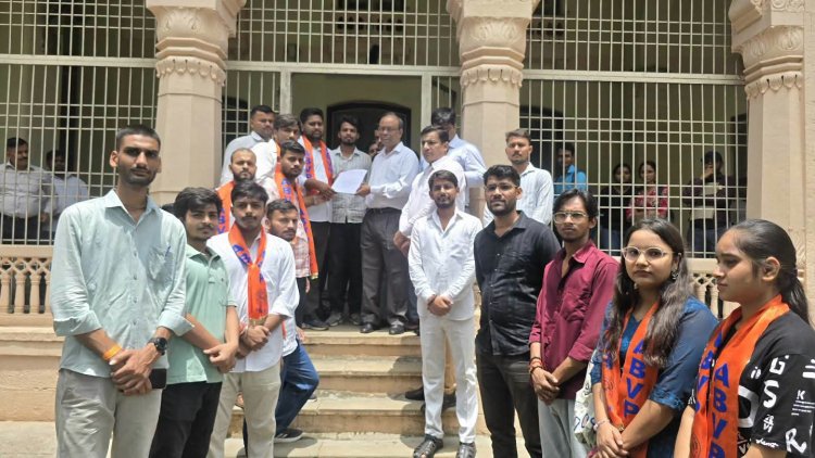 सीटों की कटौती और बढ़ी फीस से योग्य विद्यार्थी उच्च शिक्षा से हो रहे वंचित, तत्काल बहाल हों सीटें : अभाविप हिमांशु पाण्डेय