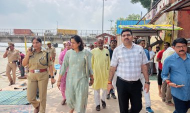 कावड़यात्रा सकुशल सम्पन्न कराने के लिए डीएम ने पांचाल घाट पर देखी व्यवस्था