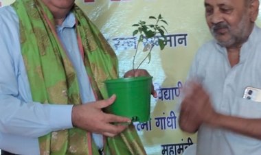 वाराणसी में उपज के पदाधिकारियों ने मनाया संगठन का पांचवां स्थापना दिवस