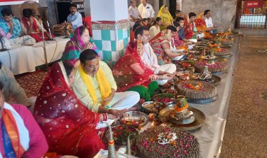 श्रावण मास में 38,101 पार्थिव शिवलिंगों का रुद्राभिषेक, 38 दंपतियों ने किया पूजन