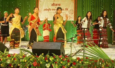 मीरजापुर कईल गुलजार...’ पर झूम उठा चुनार, कजरी के रंग में रंगा सुरभि संस्थान