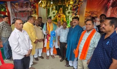 वाराणसी में विधायक सौरभ श्रीवास्तव ने कांवड़ सेवा शिविर का किया शुभारम्भ
