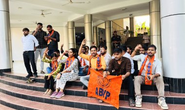 एमएनएनआईटी में छात्रा से दुष्कर्म के आरोप पर अभाविप ने सौंपा ज्ञापन