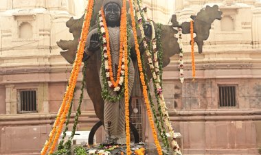 स्वतंत्रता दिवस पर काशी विश्वनाथ धाम में भक्ति, आस्था और राष्ट्रप्रेम का अनूठा संगम