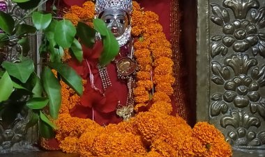 मायके से चौथी लेकर पहुंचे ग्रामीण, भंडारी देवी धाम में उमड़ा आस्था का सैलाब
