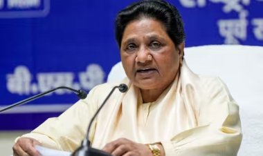 हिजाब की आड़ में संकीर्ण राजनीति नहीं होनी चाहिए : मायावती