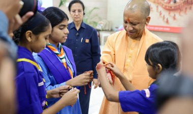 बेटियों के सपनों को पंख दे रही डबल इंजन सरकार : मुख्यमंत्री योगी