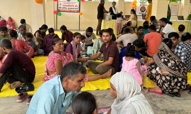 रक्षाबंधन पर जिला कारागार प्रतापगढ़ में भावनाओं का संगम, 322 बंदियों से मिले 428 परिजन