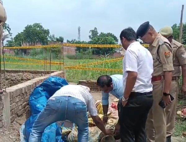 अमेठी पहुंची पुरातत्व विभाग की टीम, 29 तांबे के गोलों को बताया 80 साल पुराना तोप का गोला