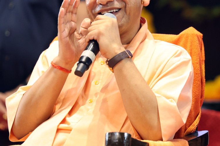 योगी सरकार ने 60 साल से अधिक उम्र की महिलाओं की निशुल्क बस यात्रा में एक और बड़ी सुविधा दी