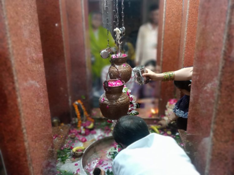 हर-हर महादेव के जयघोष से गूंजा प्रयागराज, श्रावण के प्रथम सोमवार पर शिवालयों में उमड़ा आस्था का सैलाब