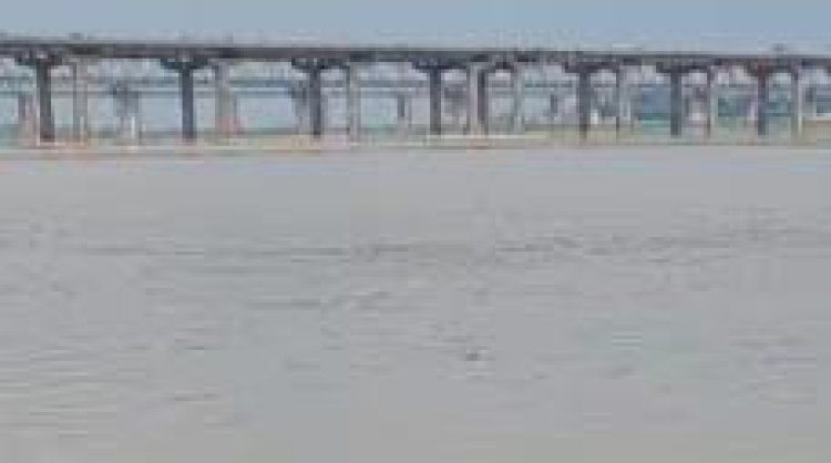 प्रयागराज में गंगा और यमुना का जलस्तर बढ़ा