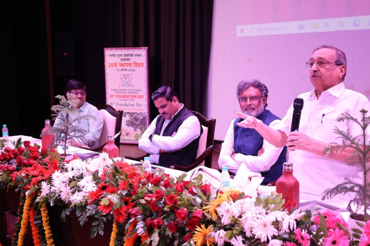 तकनीकी प्रगति के साथ मानवीय मूल्यों और नैतिकता को मजबूत करना जरूरी : प्रो. सुतावने