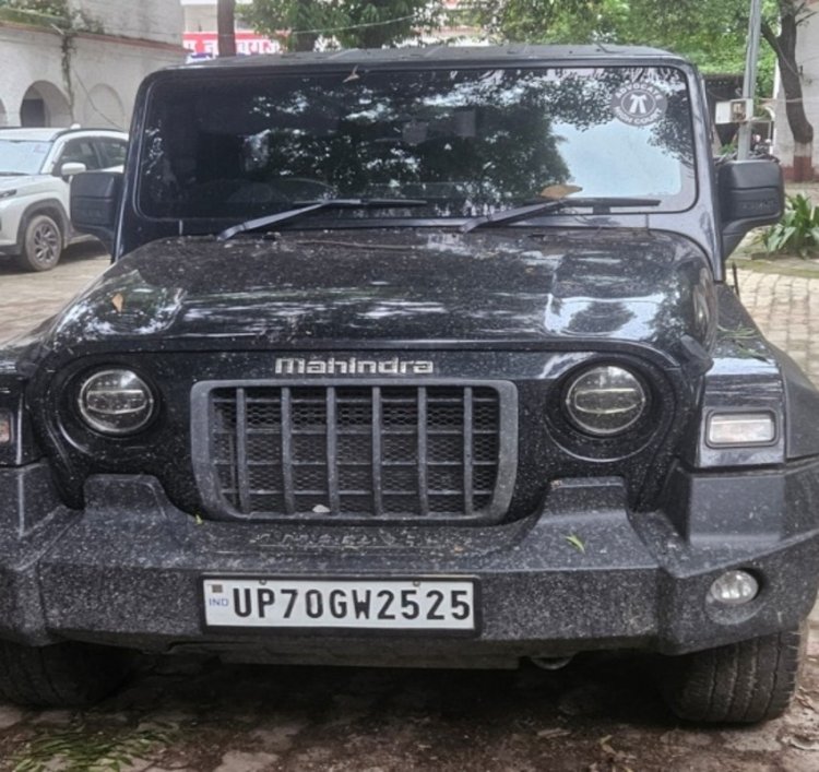 टोल प्लाजा पर बैरियर तोड़कर बिना टोल निकलने के मामले में दो वाहन सीज