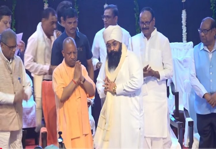 कांग्रेस ने सत्ता के लिए देश के टुकड़े किए : योगी आदित्यनाथ