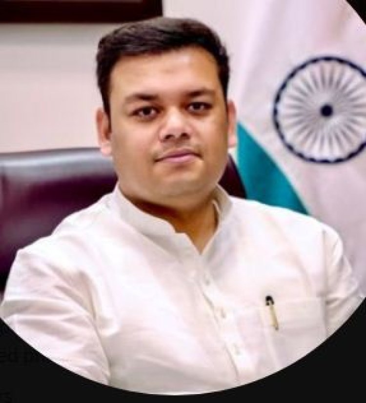 अभिभावकों के खातों में पहुंच रही बच्चों के यूनिफॉर्म, जूता-मोजा व स्कूल बैग की धनराशि