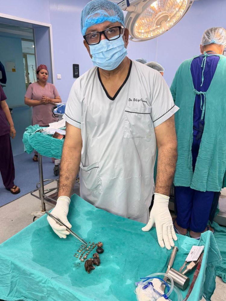 प्रयागराज के एसआरएन अस्पताल में जटिल ऑपरेशन से किडनी से निकालीं 37 पथरियां