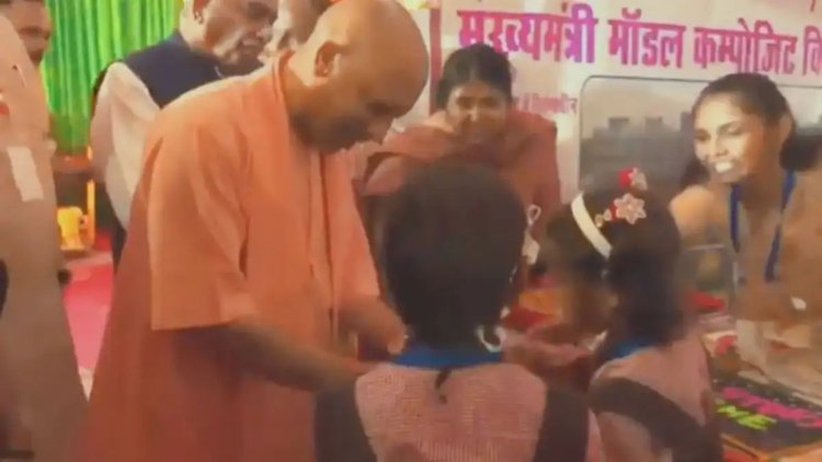 स्कूली बच्चियों ने मुख्यमंत्री को बांधी राखी, सीएम ने दिया उज्जवल भविष्य का आशीर्वाद