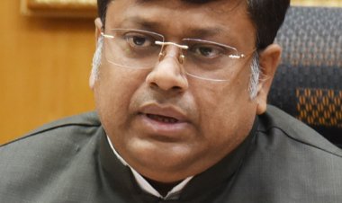 शिक्षक दिवस पर केंद्रीय शिक्षा राज्य मंत्री डॉ. सुकांत मजूमदार ने देशभर के शिक्षकों को दी शुभकामनाएं