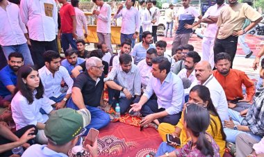 सत्य निकेतन हादसे पर कांग्रेस का धरना, देवेंद्र यादव बोले- ‘भ्रष्ट तंत्र जिम्मेदार’; MCD कमिश्नर के इस्तीफे की मांग