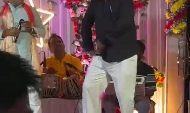 जन्माष्टमी कार्यक्रम में पुलिसकर्मी का लोकगीत पर डांस वीडियो वायरल, वर्दी में नृत्य पर उठे सवाल; जांच के बाद कार्रवाई