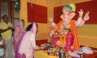 बांदा में 104वें श्री गणेश महोत्सव का भव्य आगाज, वैदिक मंत्रोच्चार के बीच स्थापित हुई गणेश प्रतिमा; 21 सितंबर तक होंगे खास कार्यक्रम