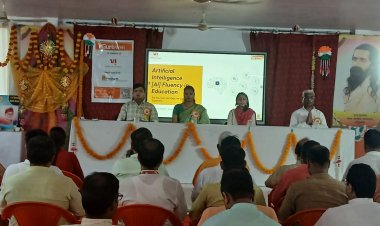 प्रयागराज में शिक्षकों को मिला AI का प्रशिक्षण, ChatGPT-Gemini से पाठ योजना और प्रश्नपत्र बनाना सीखा