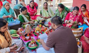 वाराणसी: लक्ष्मी कुंड पर शुरू हुआ प्रसिद्ध सोरहिया मेला, महालक्ष्मी के दर्शन को उमड़ी श्रद्धालुओं की भीड़