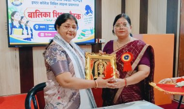 महिलाओं को अपनी आंतरिक शक्ति पहचाननी होगी’, प्रयागराज में निधि द्विवेदी ने छात्राओं और माताओं से किया संवाद