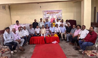 जौनपुर में आरके सिन्हा ‘बाबूजी’ का जन्मदिन मनाया, 11 नवंबर को निकलेगी भगवान चित्रगुप्त की शोभायात्रा